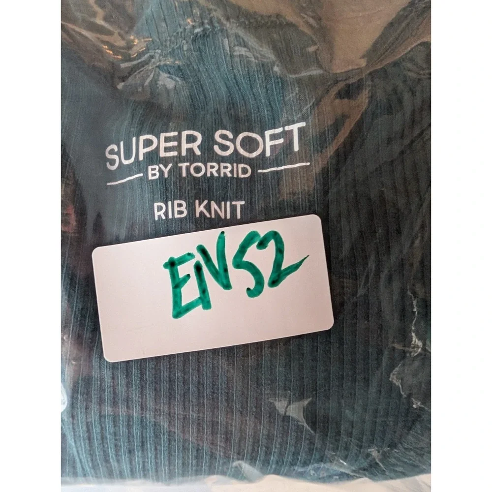 Torrid Super Soft Ribbed Puff Sleeve‎ Knit Top Dark Green 00/M Coquette Feminine - Picture 9 of 9